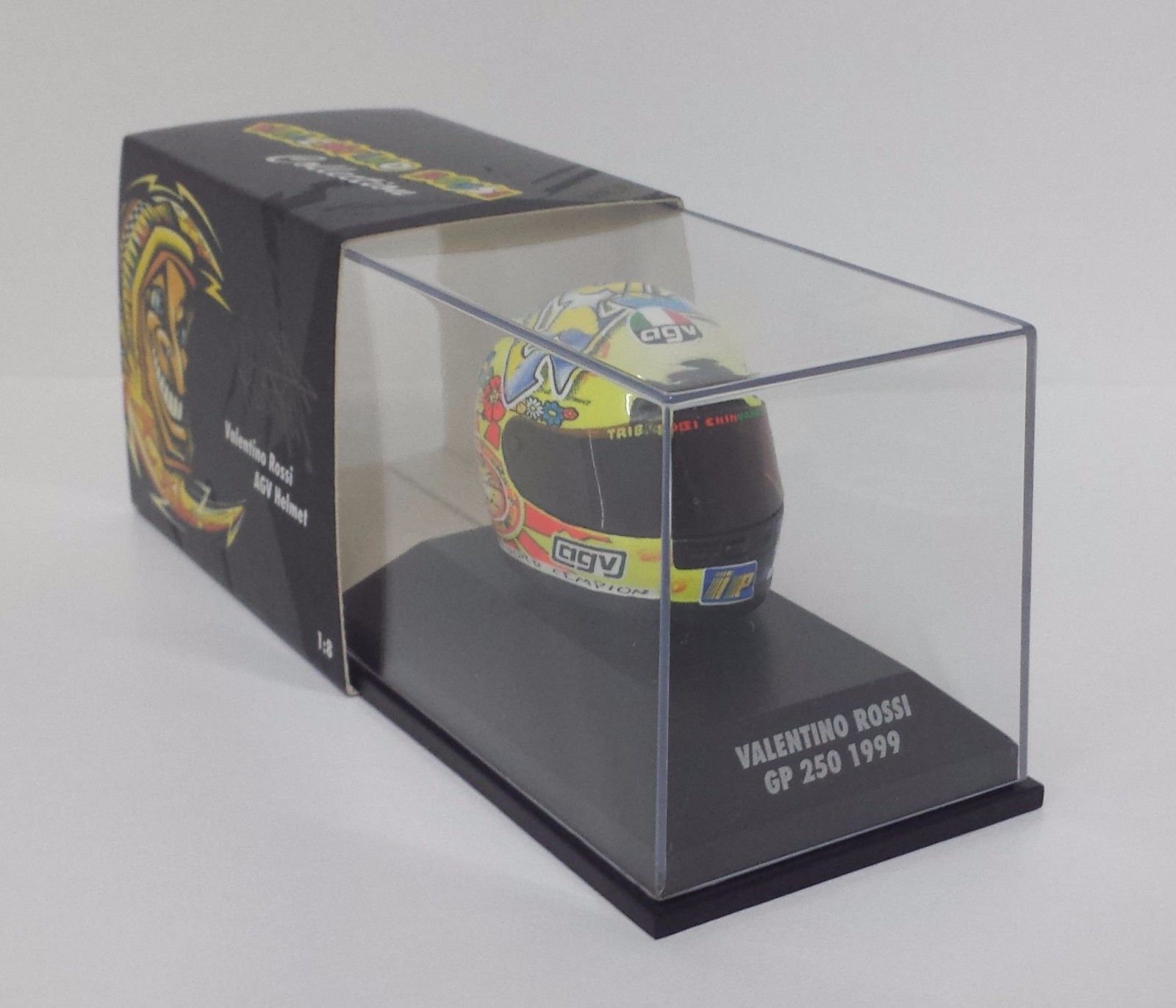 MINICHAMPS VALENTINO ROSSI AGV CASCO 1/8 - WORLD CHAMPION GP 250 1999 RARE