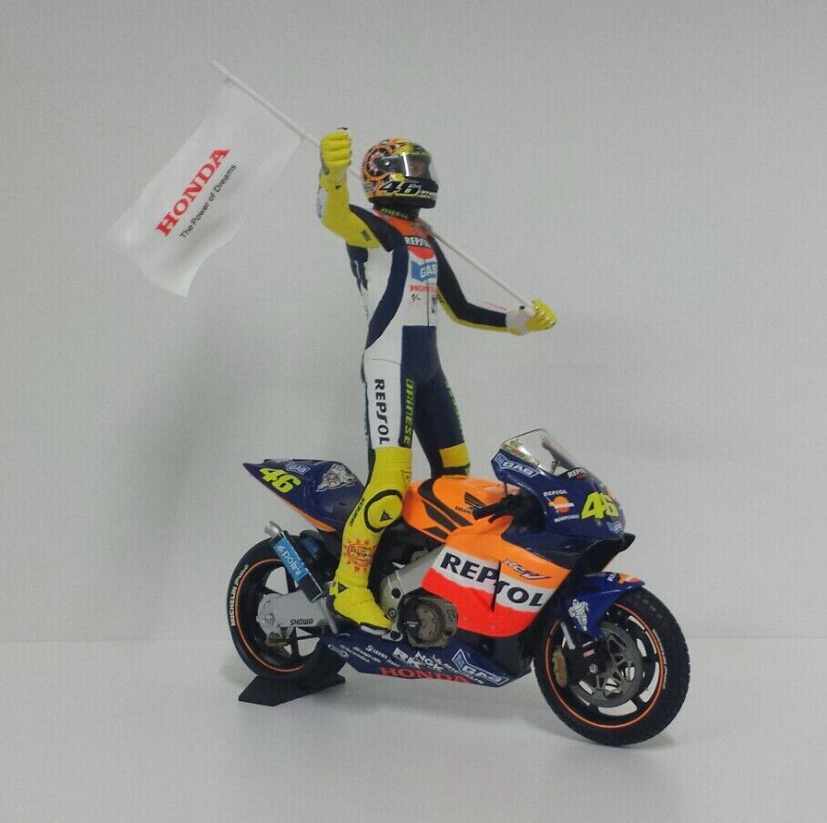 Valentino Rossi MotoGP 2002 1/12 #NEW MINICHAMPS 312020046 Figurine 