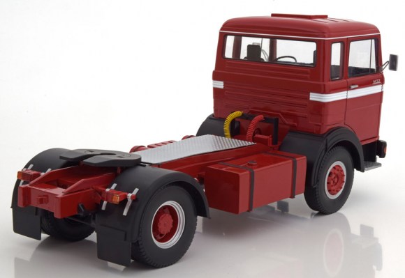 camion-scala-1-18-mercedes-lps-1632-red-black-white-1969-road-kings-new-1