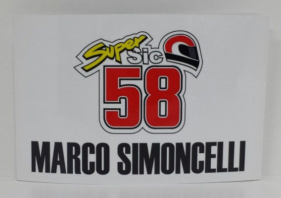 marco-simoncelli-1-12-banner-box-valencia-2011-limited-edition-1