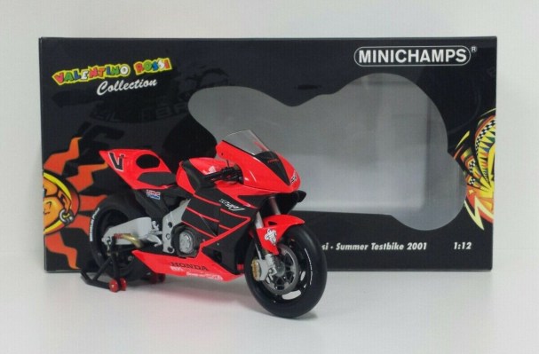 minichamps-valentino-rossi-1-12-modellino-honda-hrc-summer-testbike-2001-new63